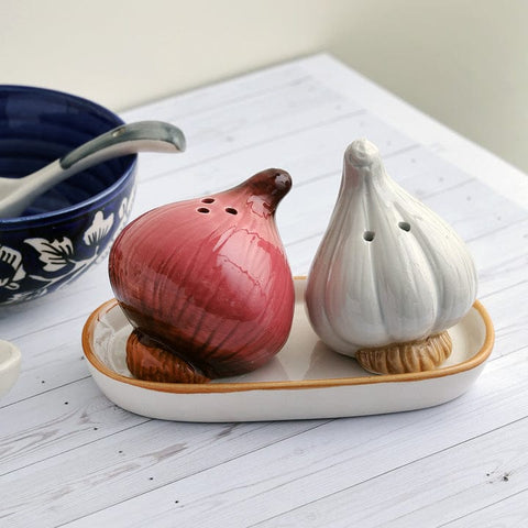 Onion And Garlic Ceramic Salt & Pepper Shaker With Tray