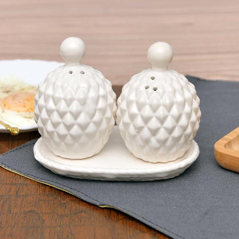Classy Sea Shell Salt & Pepper Set