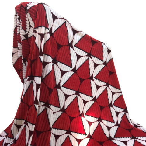 Triangle Pattern Supreme Fleece Throw Blanket