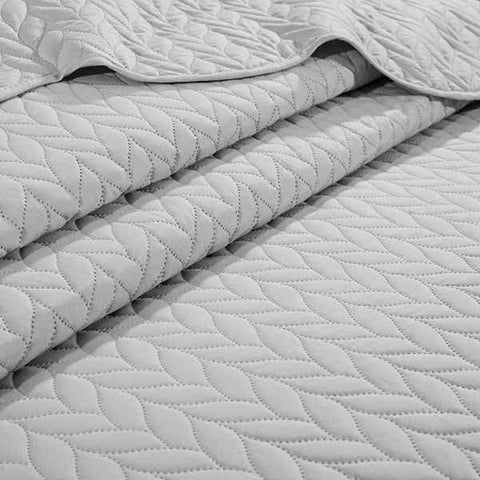 Embossed Bedspread Set | King Size - Light Grey - Needs Store